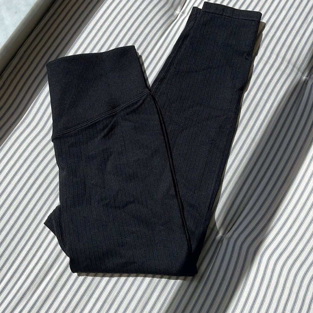 Victoria’s Secret Pink active tights NWT